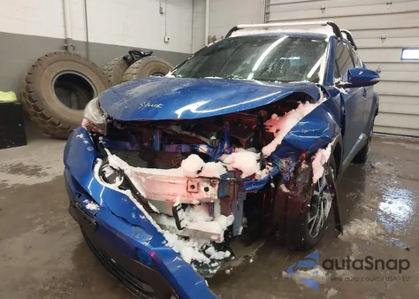 2018 Toyota C-Hr Xle Premium z USA, uszkodzony, nr VIN NMTKHMBX7JR053228